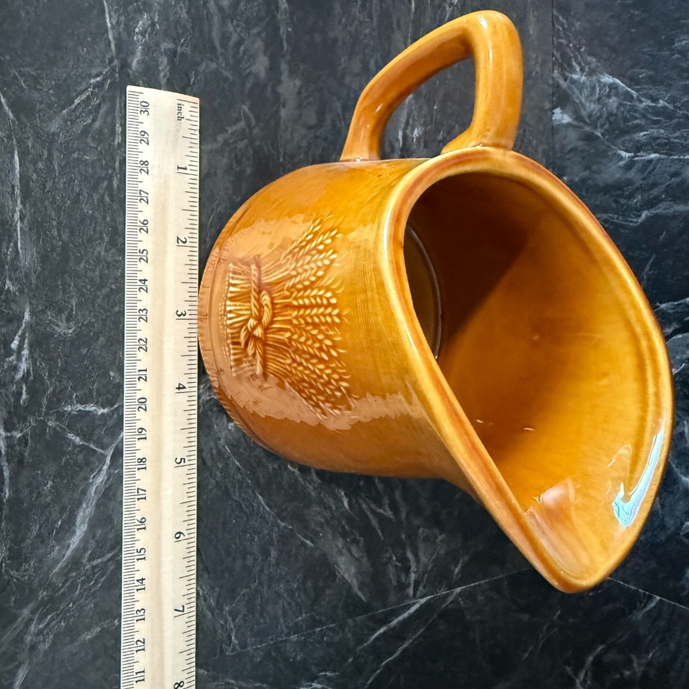 FRANCISCAN Wheat Pitcher - Picture 8 of 13